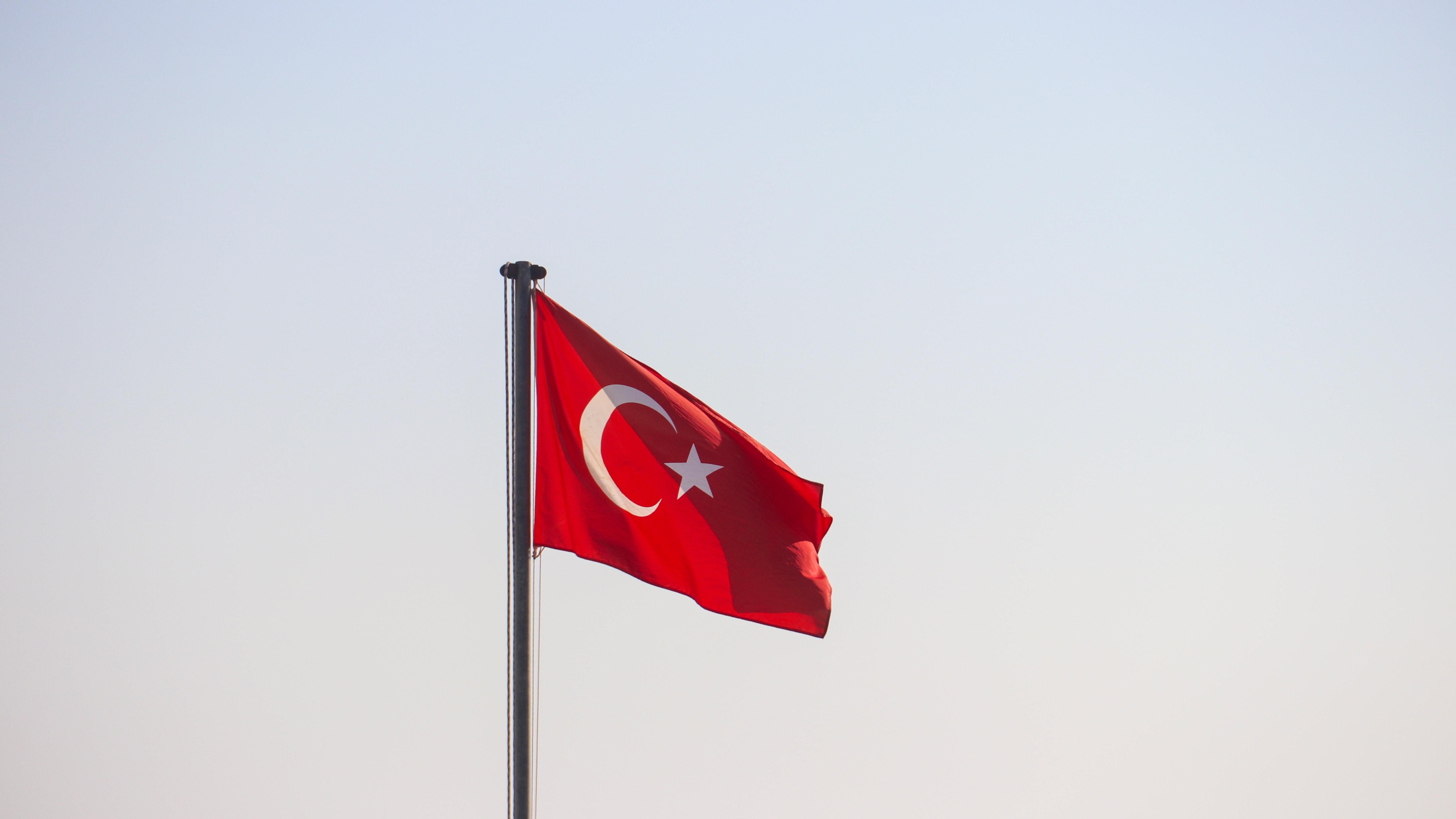 Туреччина наполегливо рекомендувала своїм громадянам покинути Схід України - 24 Канал