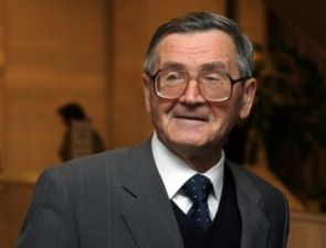 Помер Герой України, дисидент Іван Дзюба 