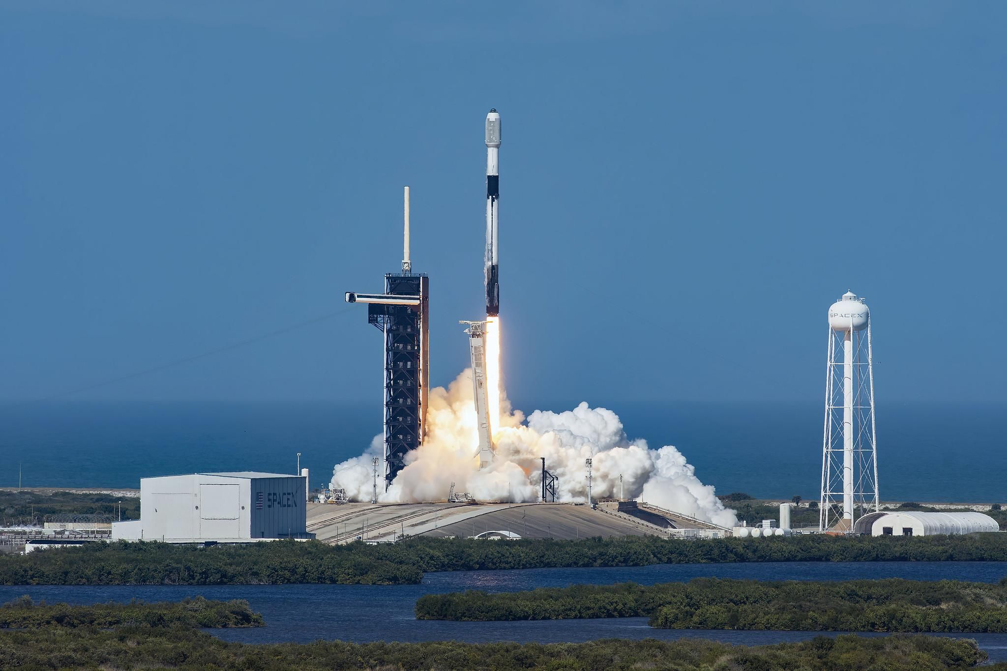 SpaceX встановила черговий рекорд після запуску ракети Falcon 9 - Техно
