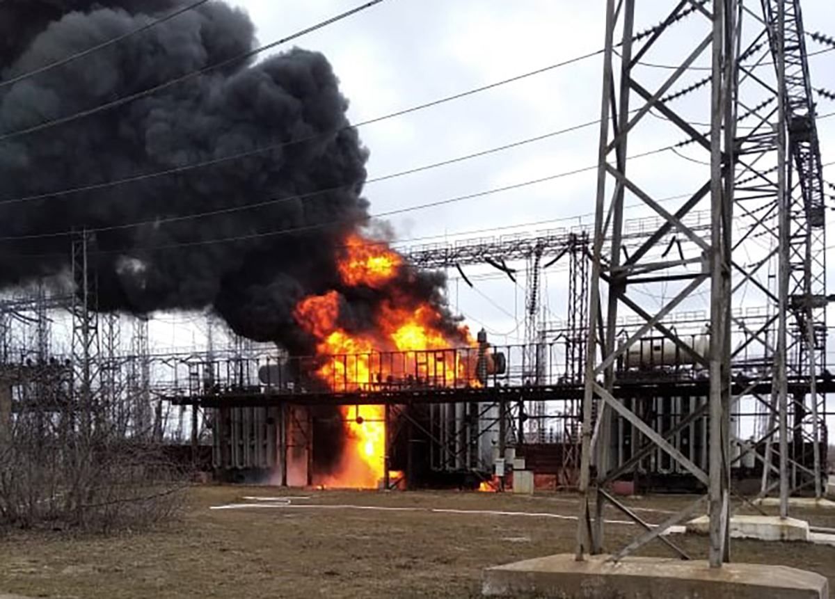 На Луганській ТЕС спалахнула пожежа через обстріл бойовиками Щастя - 24 Канал На Луганській ТЕС спалахнула пожежа через обстріл бойовиками Щастя - 24 Канал