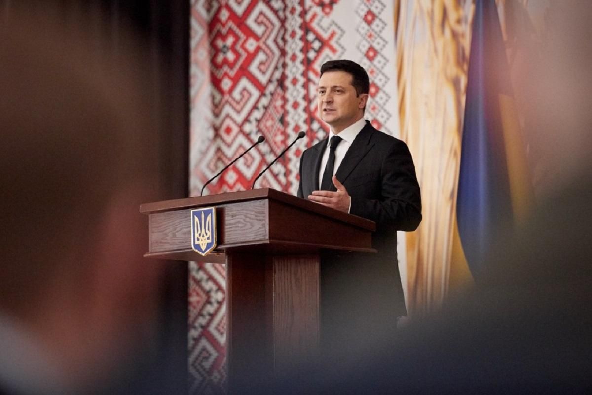 Зеленский рассказал, введут ли в Украине военное положение