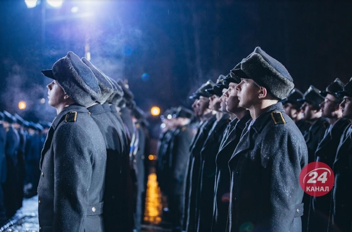 Українці оцінили загрозу ескалації з Росії та розповіли про готовність воювати - 24 Канал Українці оцінили загрозу ескалації з Росії та розповіли про готовність воювати - 24 Канал