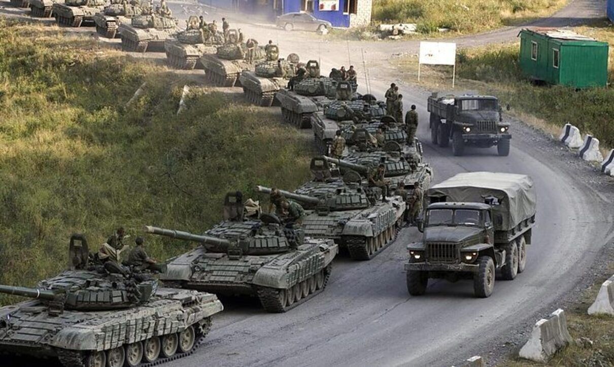 Под угрозой полномасштабного российского вторжения 4 крупных города Украины, – СМИ