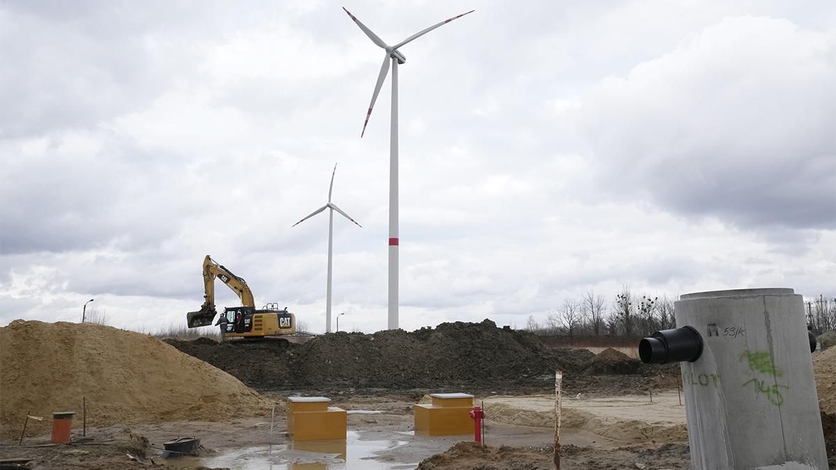 Кому-то беда, а кому-то – благо: ураганные ветры увеличили добычу энергии в Польше Кому-то беда, а кому-то – благо: ураганные ветры увеличили добычу энергии в Польше