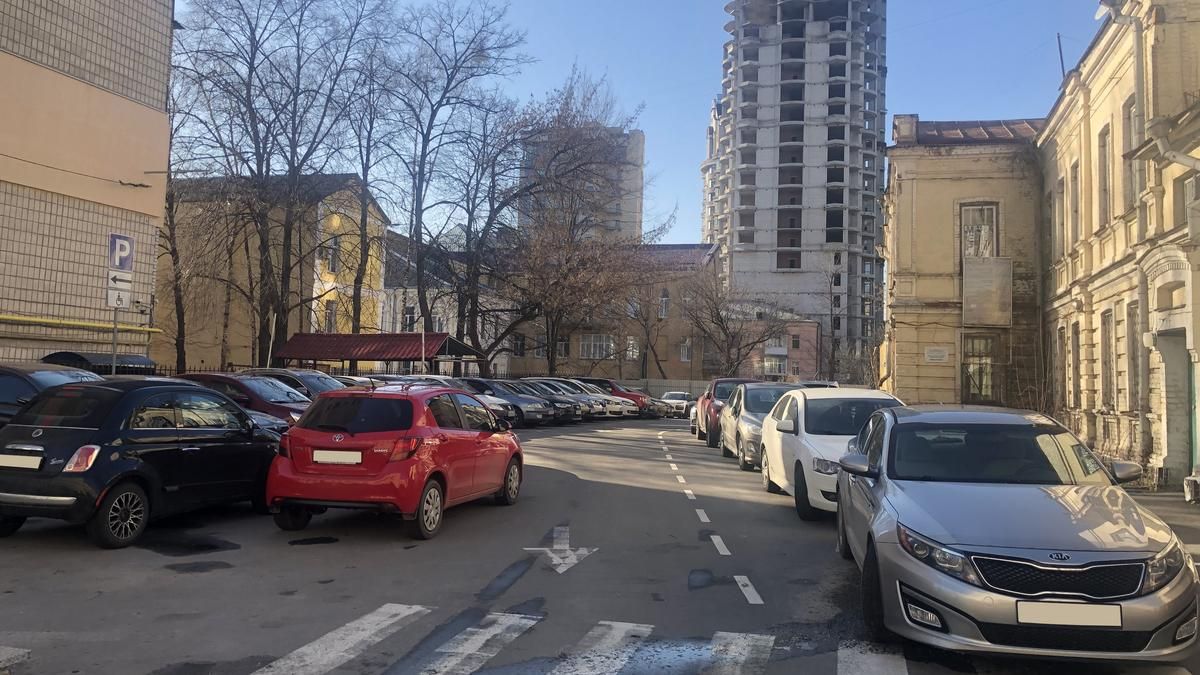 Полиция обыскала департамент земельных ресурсов КГГА, у Кличко говорят о давлении на власть Полиция обыскала департамент земельных ресурсов КГГА, у Кличко говорят о давлении на власть