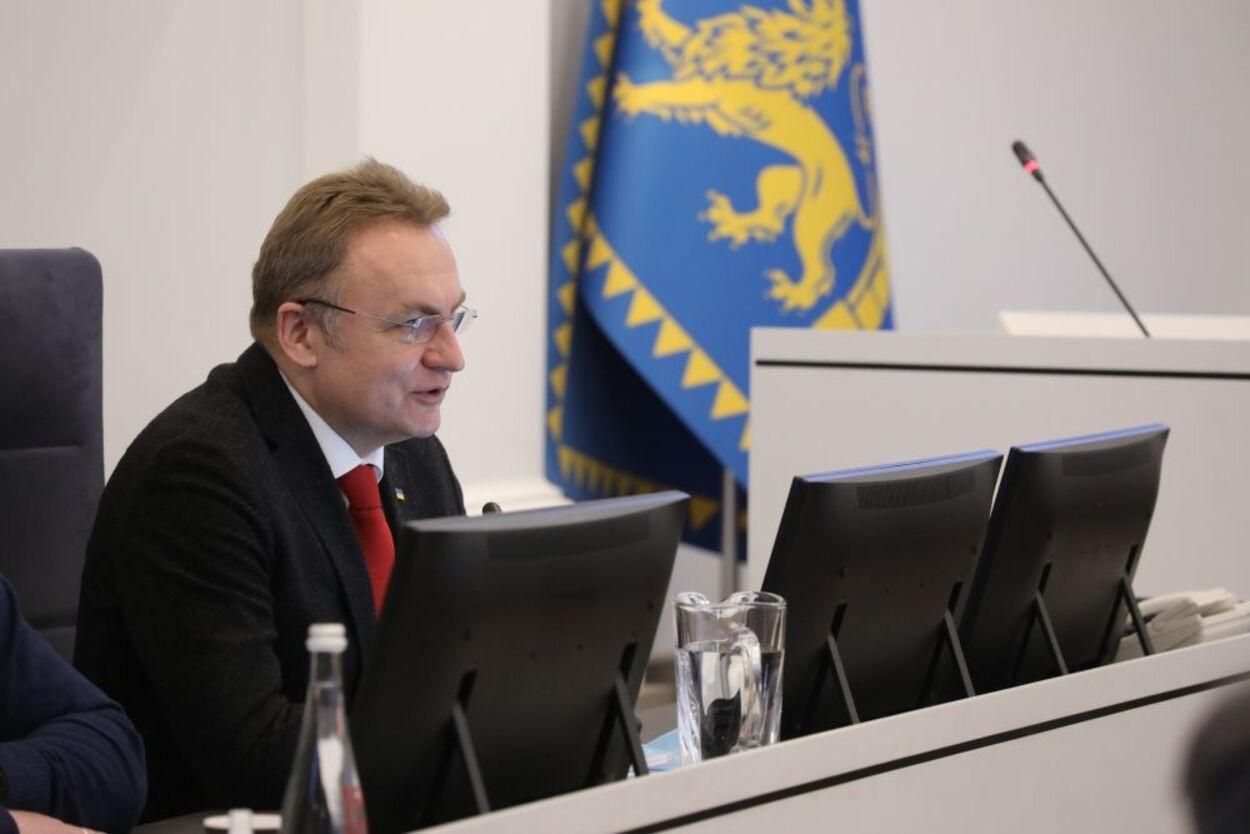 От нас многое зависит в сложное время: Садовый об обращении ЛГС к правительству по агрессии РФ От нас многое зависит в сложное время: Садовый об обращении ЛГС к правительству по агрессии РФ