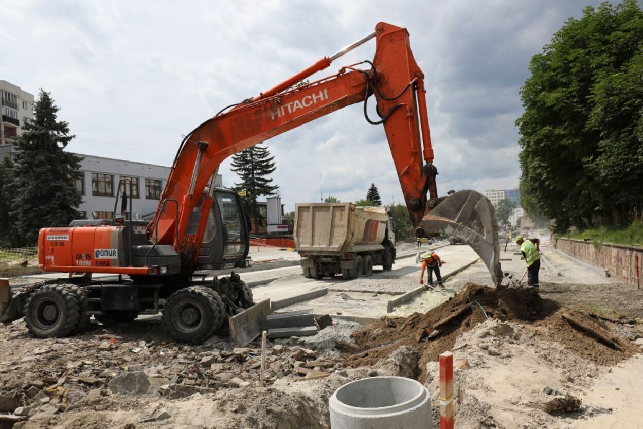 Во Львове возобновили ремонт на улице Шевченко: транспорт курсирует по измененным маршрутам Во Львове возобновили ремонт на улице Шевченко: транспорт курсирует по измененным маршрутам