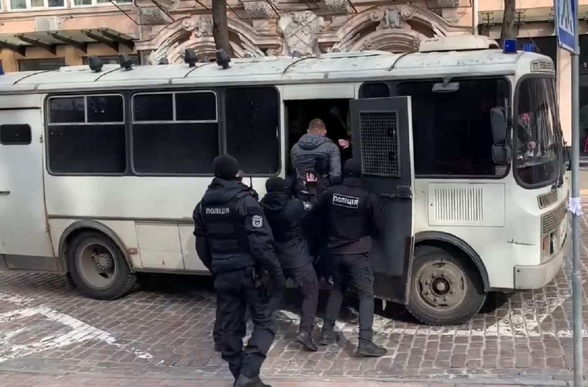 "Організатор – Росія": у МВС кажуть, що запобігли платному мітингу під Мін'юстом - 24 Канал "Організатор – Росія": у МВС кажуть, що запобігли платному мітингу під Мін'юстом - 24 Канал