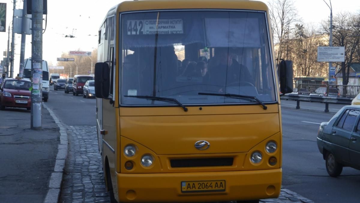 У випадку нападу на Київ: столичний перевізник анонсував передачу  автобусів на потребу ЗСУ - Київ