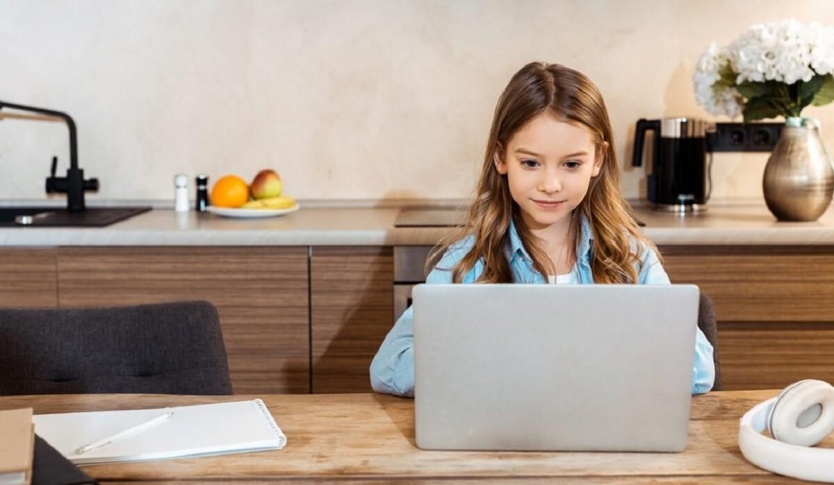 Якість дистанційного навчання за останній рік зросла: цікавий звіт ДСЯО - Освіта Якість дистанційного навчання за останній рік зросла: цікавий звіт ДСЯО - Освіта