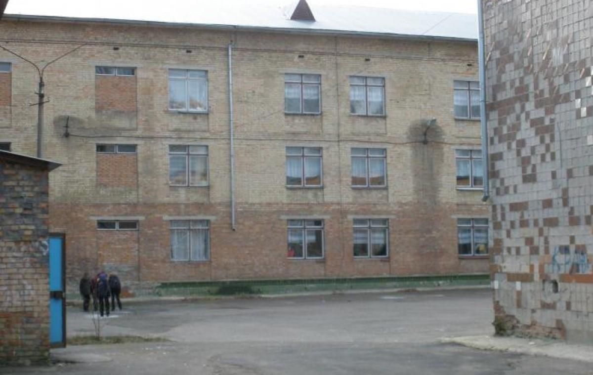 В Броварах первоклассник в первый день в новой школе избил 12 учеников: подробности - Учеба В Броварах первоклассник в первый день в новой школе избил 12 учеников: подробности - Учеба