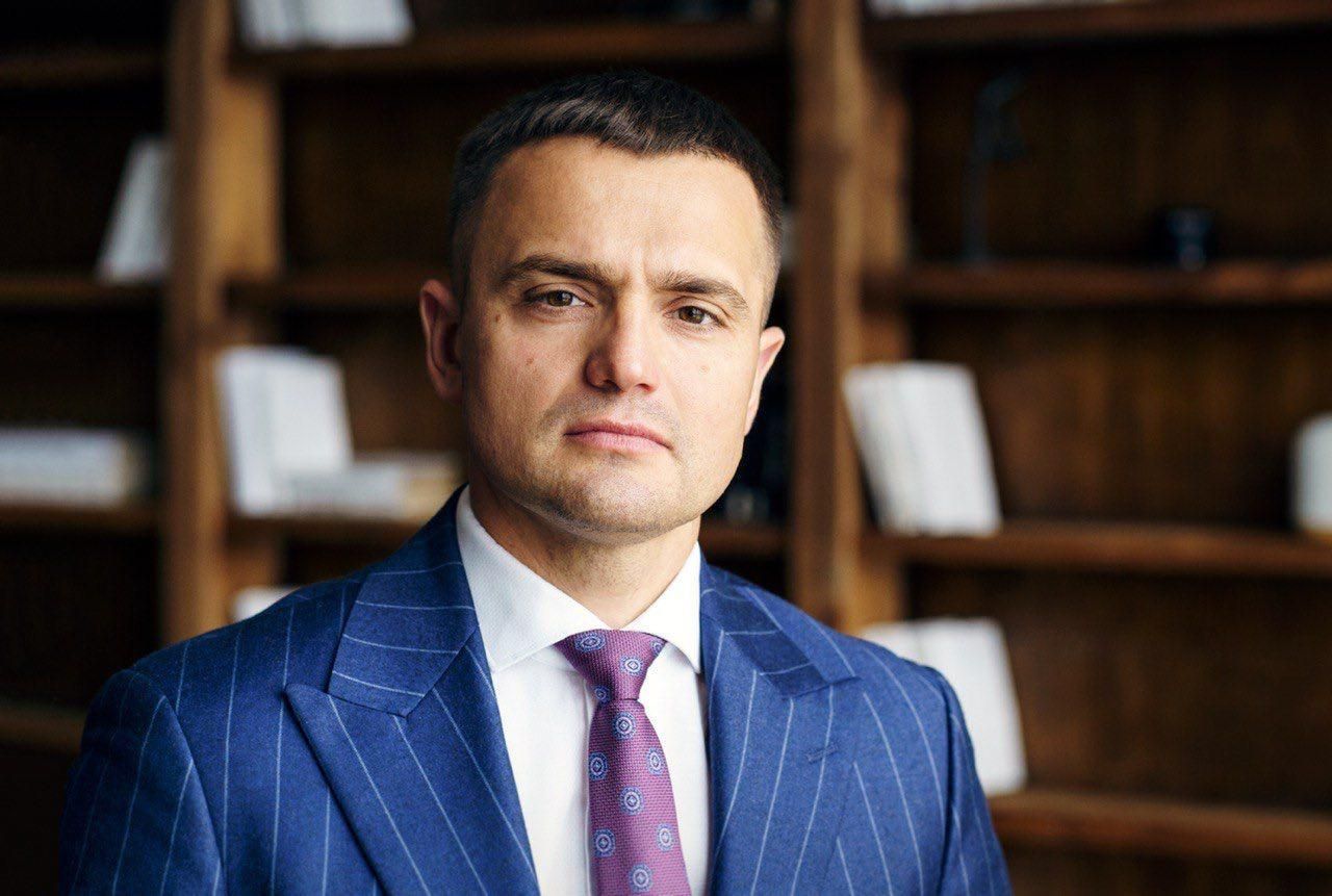 Радник керівника ОП Беззубенко пояснив різницю між воєнним та надзвичайним станом Радник керівника ОП Беззубенко пояснив різницю між воєнним та надзвичайним станом