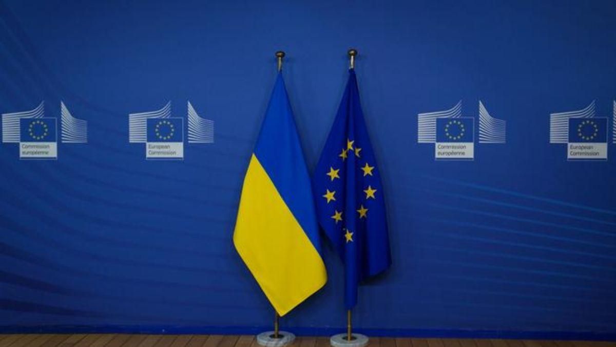 Эстония призывает предоставить Украине статус кандидата в члены ЕС и дорожную карту в НАТО Эстония призывает предоставить Украине статус кандидата в члены ЕС и дорожную карту в НАТО