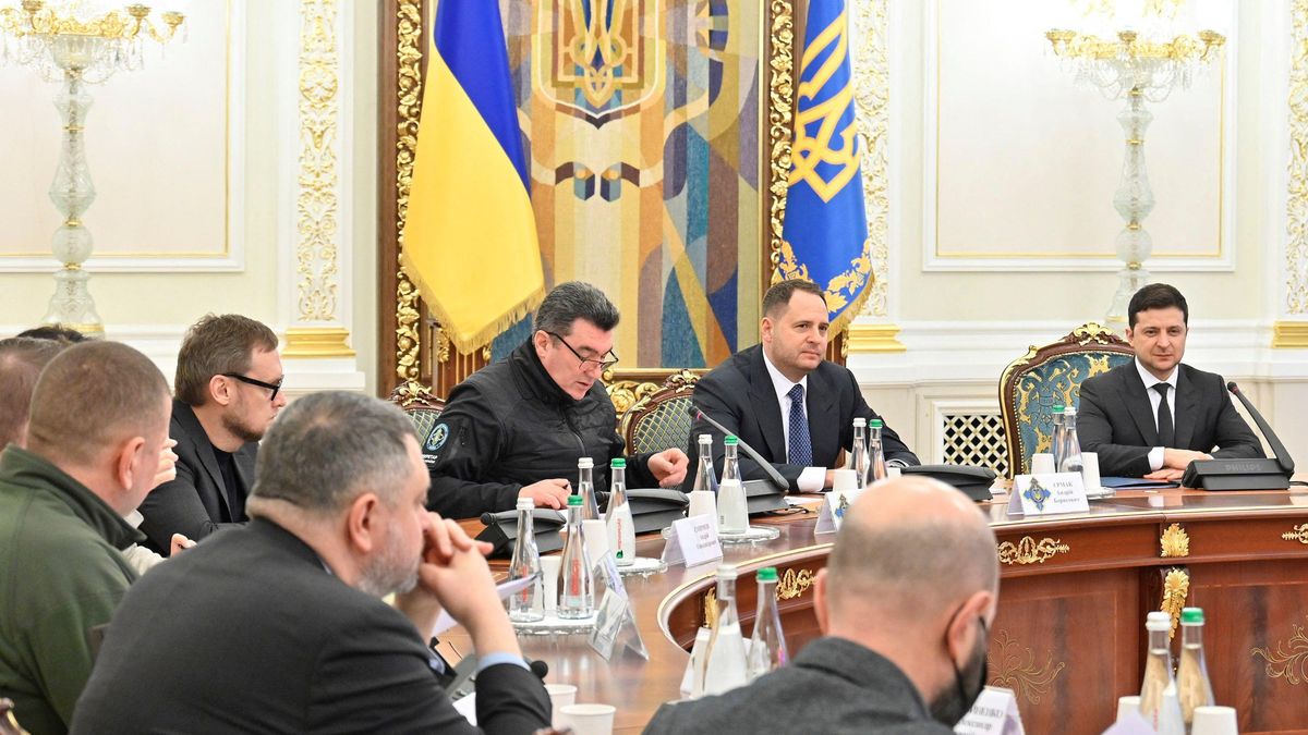 РНБО введе воєнний стан, – Данілов - 24 Канал РНБО введе воєнний стан, – Данілов - 24 Канал