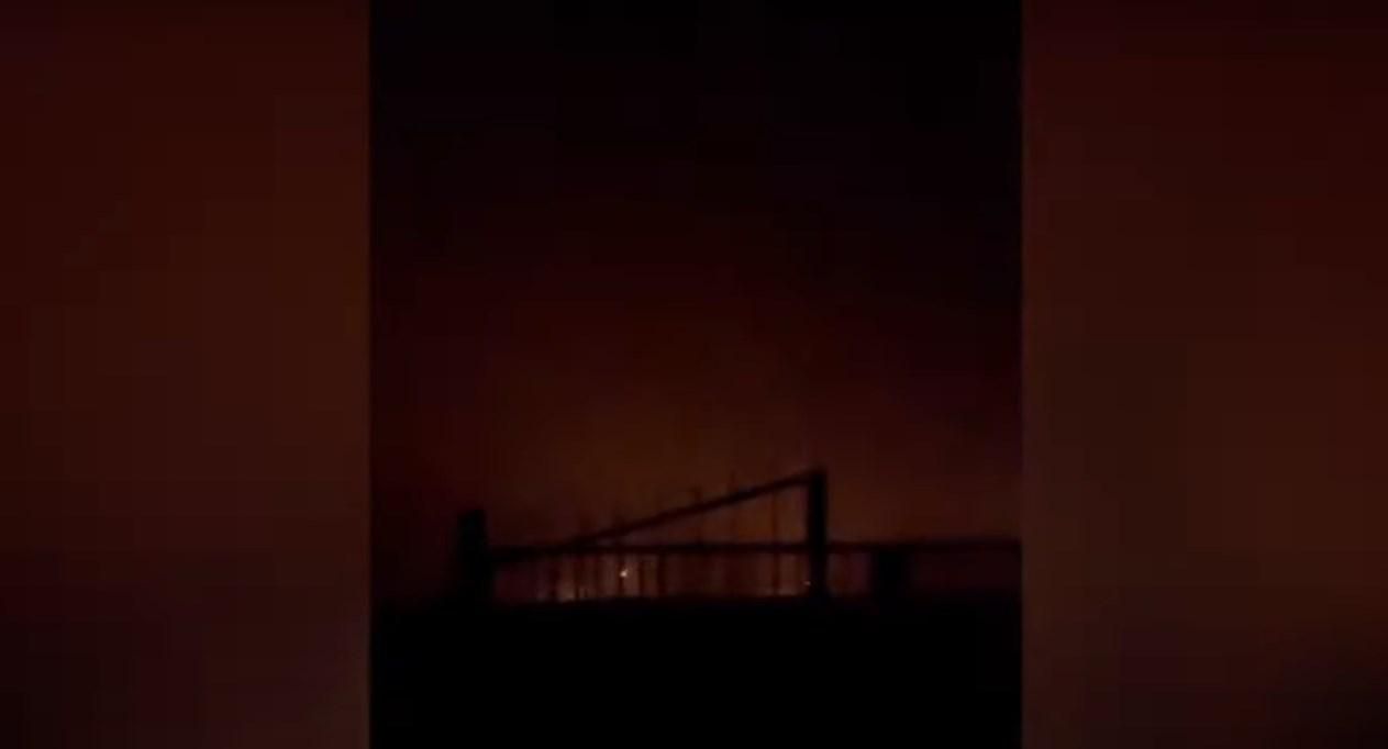 По Маріуполю ведеться обстріл з "Градів" - 24 Канал По Маріуполю ведеться обстріл з "Градів" - 24 Канал