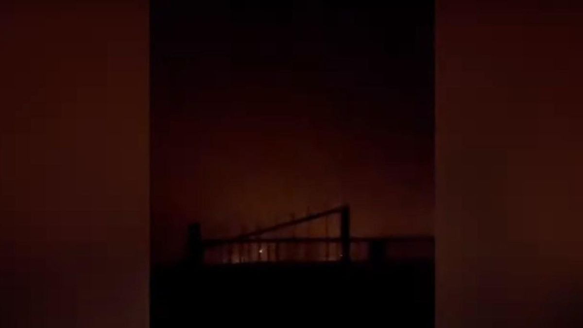 По Маріуполю ведеться обстріл з "Градів" - 24 февраля 2022 - 24 Канал По Маріуполю ведеться обстріл з "Градів" - 24 февраля 2022 - 24 Канал