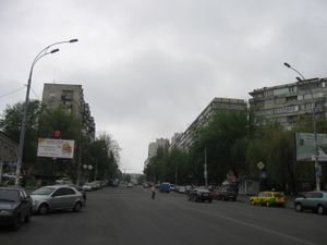 Вибух у Києві: пошкоджено будинки та торговельні майданчики