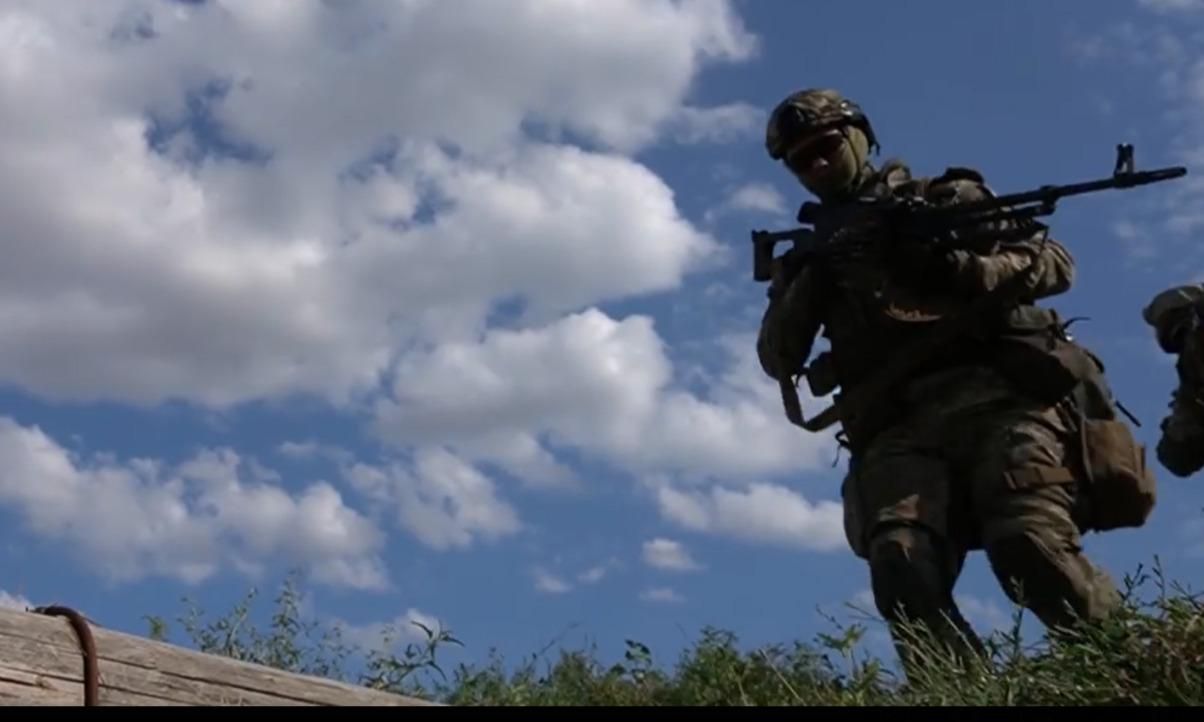 На админгранице с Крымом ожесточенные бои: оккупанты эвакуируют северные города полуострова На админгранице с Крымом ожесточенные бои: оккупанты эвакуируют северные города полуострова