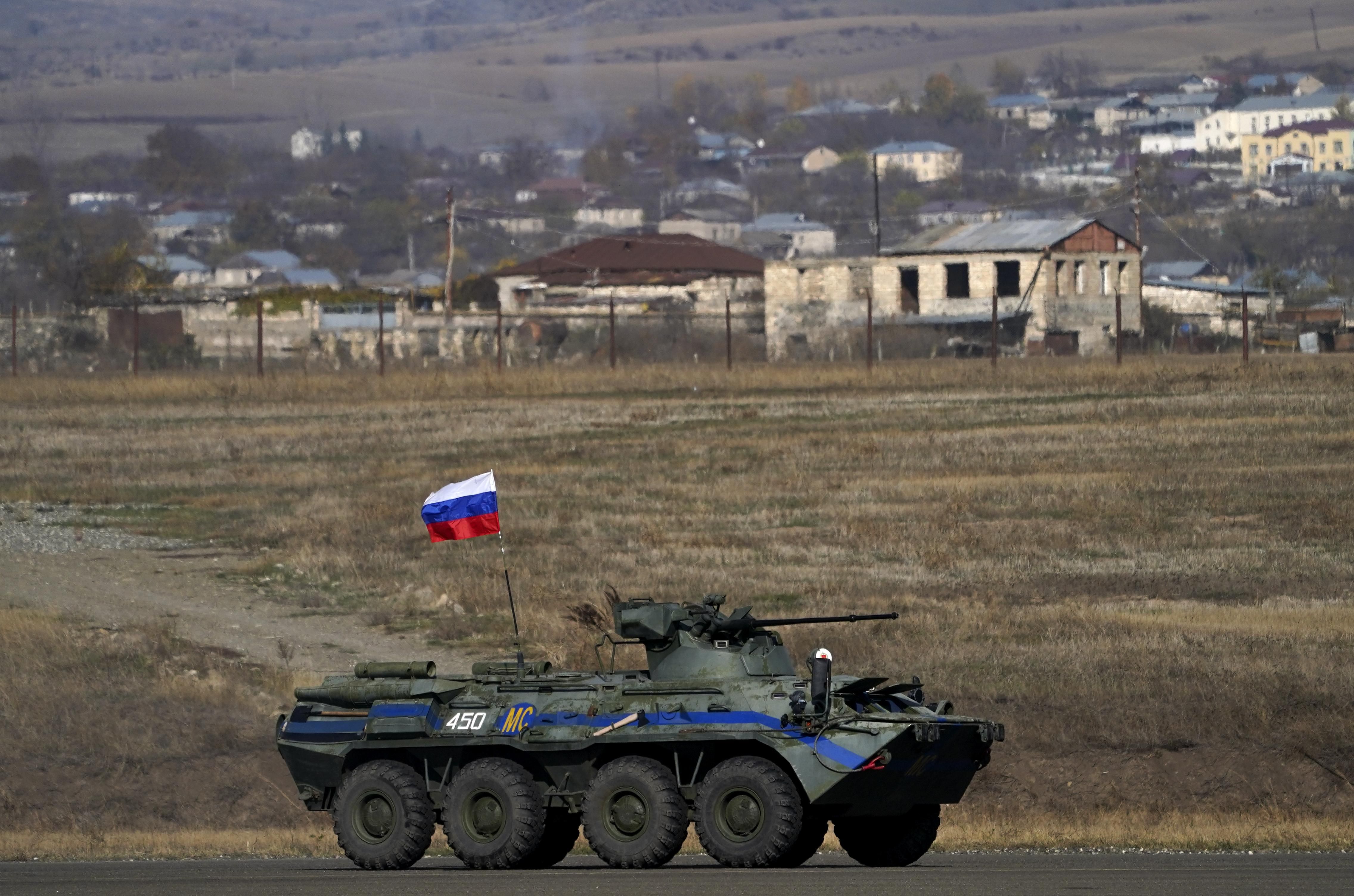Арестович назвал направления, где войска России смогли продвинуться вглубь территории Украины