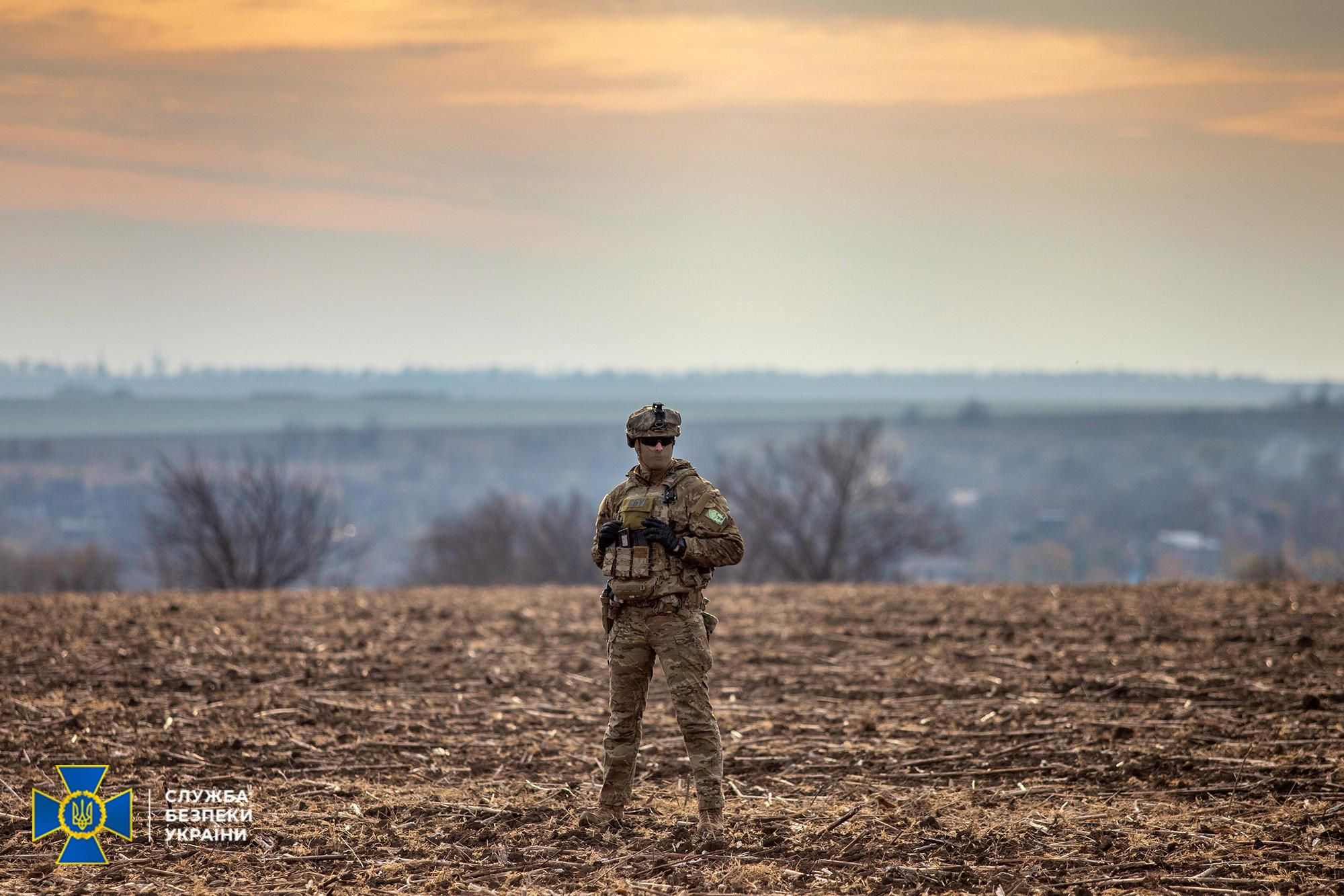 Военное положение – это необходимый шаг, – в СБУ призвали украинцев сохранять спокойствие Военное положение – это необходимый шаг, – в СБУ призвали украинцев сохранять спокойствие