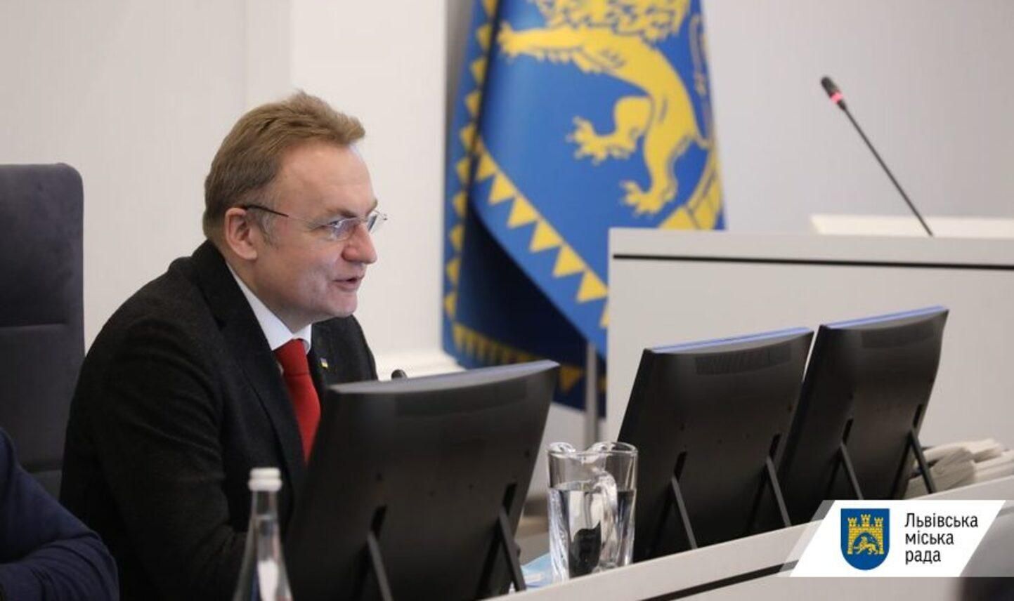 Для беженцев во Львове организовали сбор вещей: адреса пунктов - Львов Для беженцев во Львове организовали сбор вещей: адреса пунктов - Львов