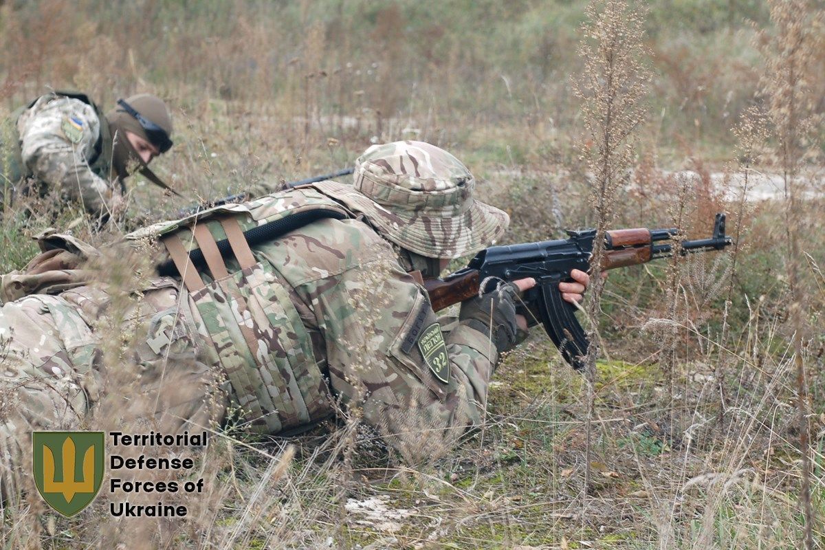 Киянам з тероборони видали біля 10 тисяч автоматів за останні години - 24 Канал Киянам з тероборони видали біля 10 тисяч автоматів за останні години - 24 Канал