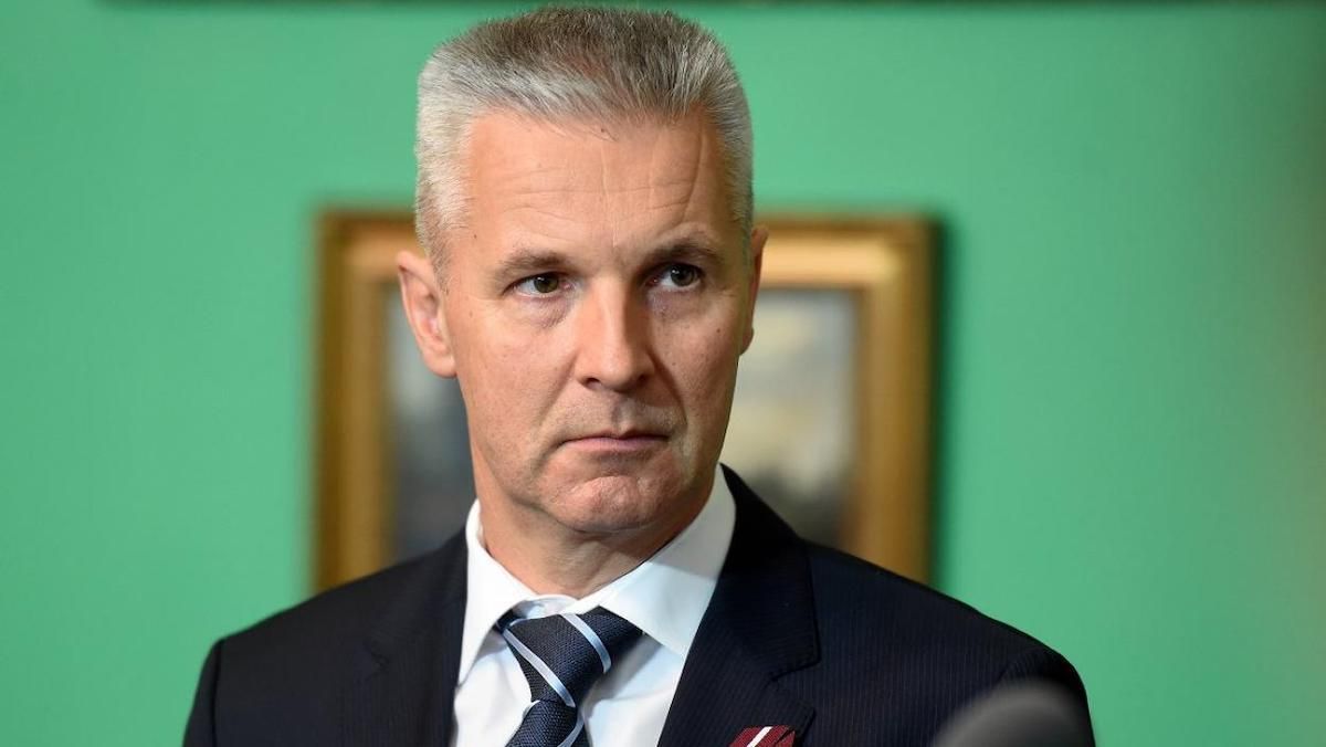 Министр обороны Латвии жестким мемом потролил российских оккупантов в Украине - 24 Канал Министр обороны Латвии жестким мемом потролил российских оккупантов в Украине - 24 Канал