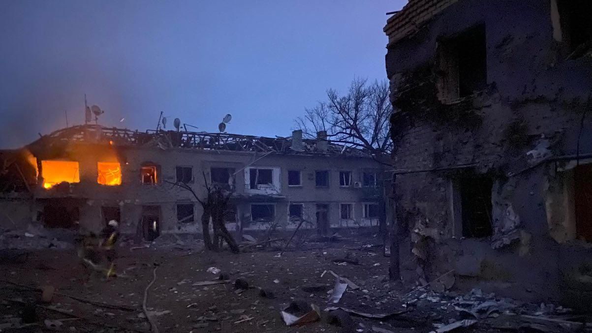 На Луганщине из-за обстрела уничтожен газопровод и два дома: есть жертва