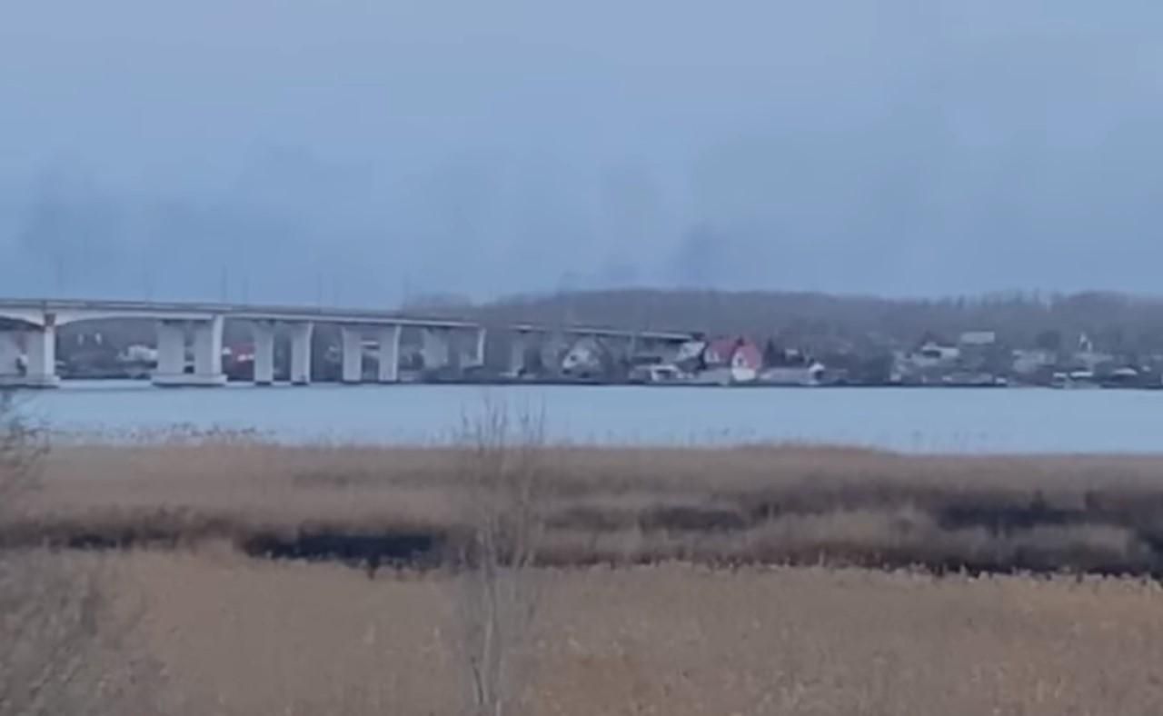 У Херсоні вночі були важкі бої за Антонівський міст, – мер розповів про ситуацію в місті - 24 Канал У Херсоні вночі були важкі бої за Антонівський міст, – мер розповів про ситуацію в місті - 24 Канал