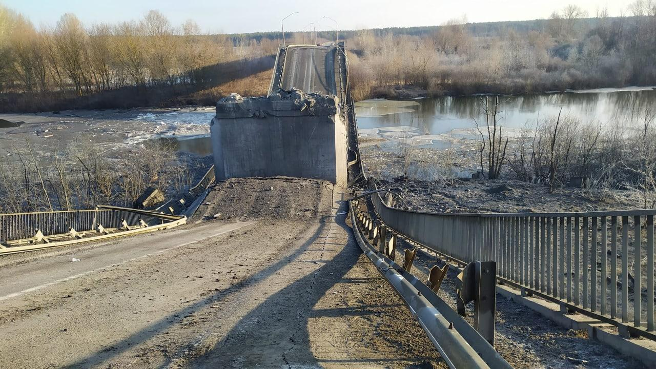 Батурин і Бахмач готові до оборони: міст через Сейм підірвали - 24 Канал