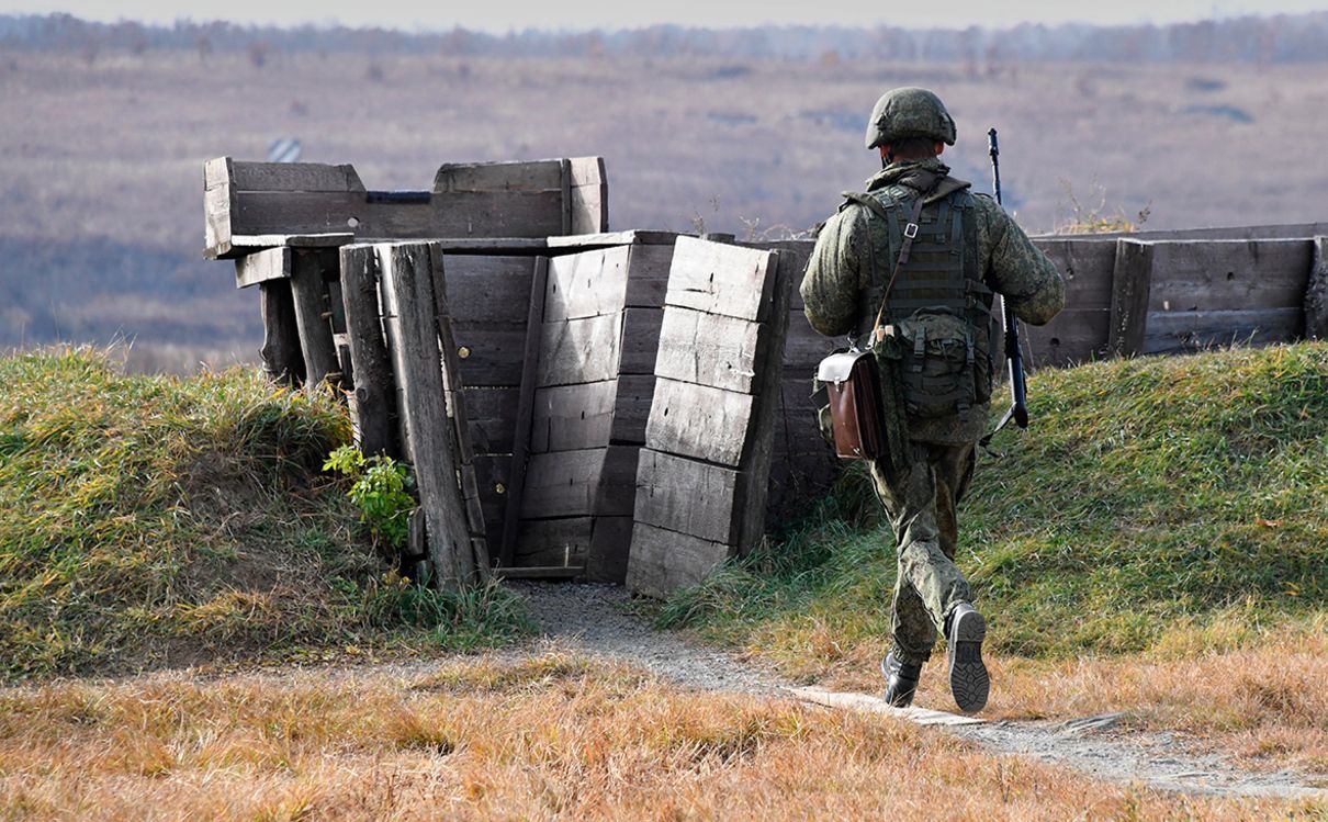 На білоруському аеродромі Гомель висадились і чекають російські десантники - 24 Канал На білоруському аеродромі Гомель висадились і чекають російські десантники - 24 Канал