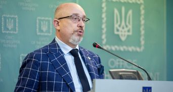 Міністр оборони просить поширювати в соцмережах докази злочинів військ Росії