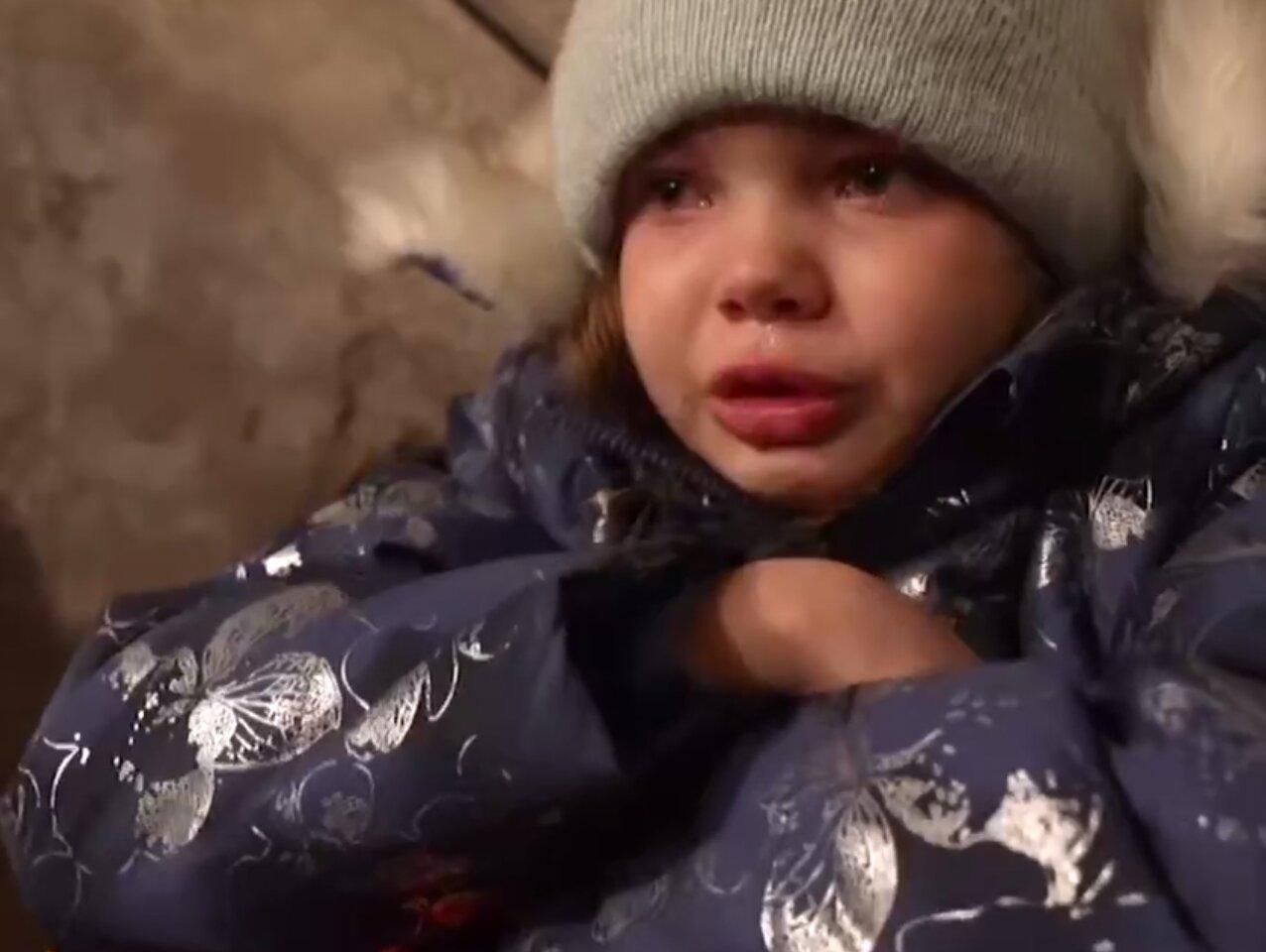 Я прокинулася від бабаха сьогодні, – маленька мешканка Маріуполя - 24 Канал Я прокинулася від бабаха сьогодні, – маленька мешканка Маріуполя - 24 Канал