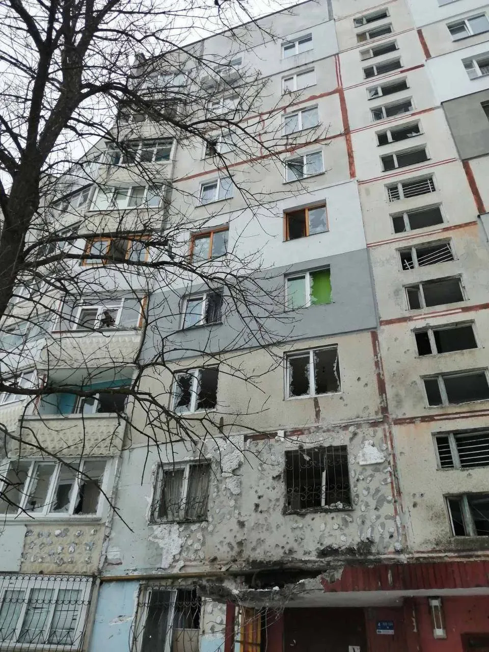 Наслідки нападу на житловий будинок у Харкові