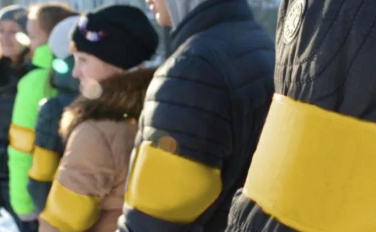 Жители Броваров должны обозначить себя желтой лентой Жители Броваров должны обозначить себя желтой лентой