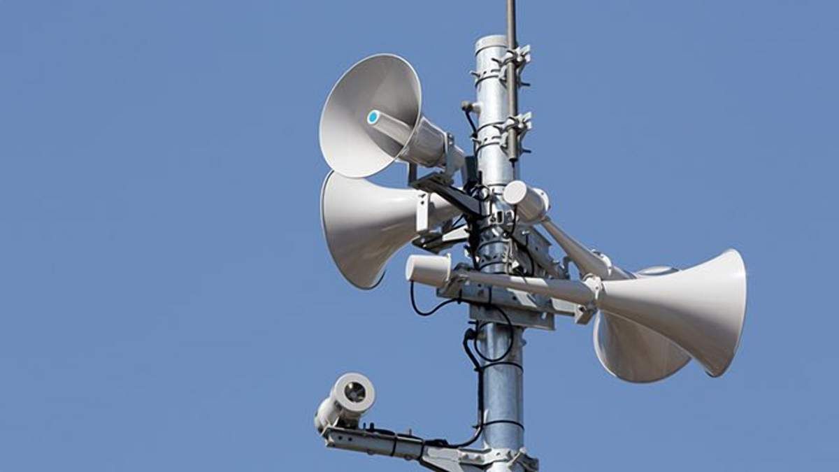 У Рівному та Вінниці оголосили повітряну тривогу: людей просять сховатися в укриття - 24 Канал У Рівному та Вінниці оголосили повітряну тривогу: людей просять сховатися в укриття - 24 Канал