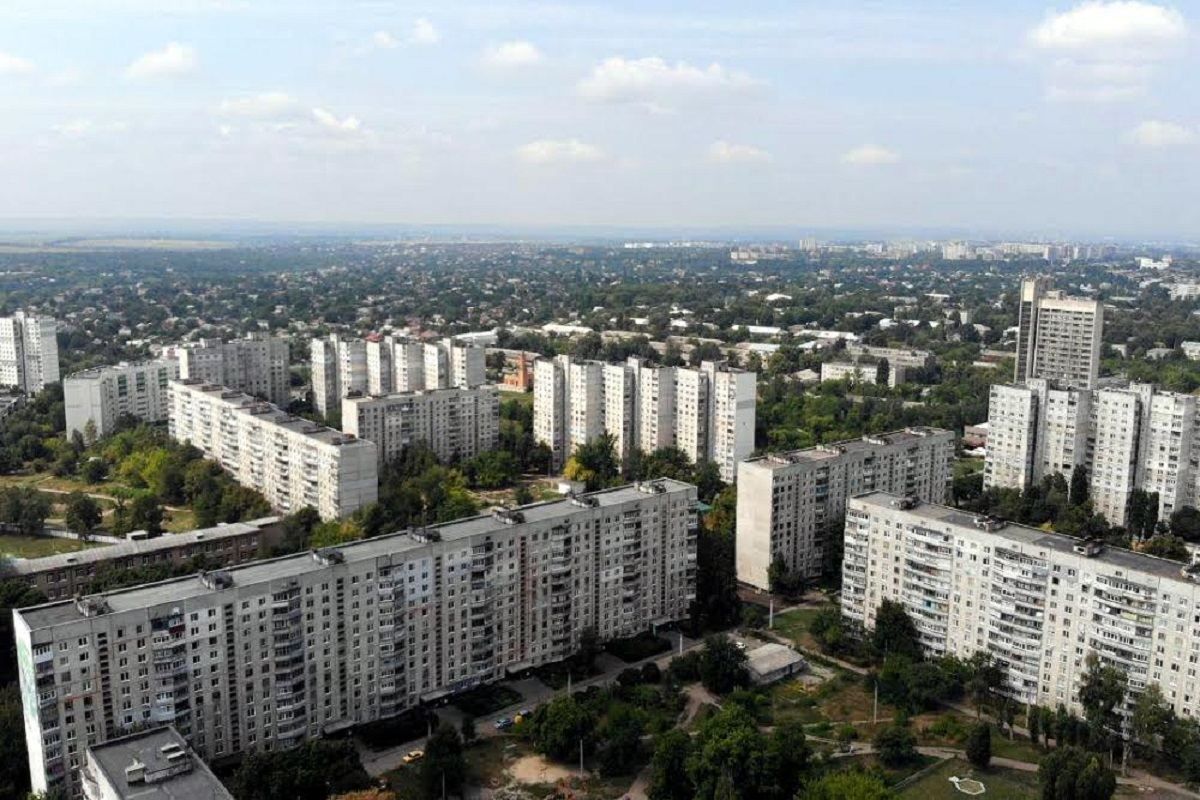 В Харькове слышны залпы, упали снаряды