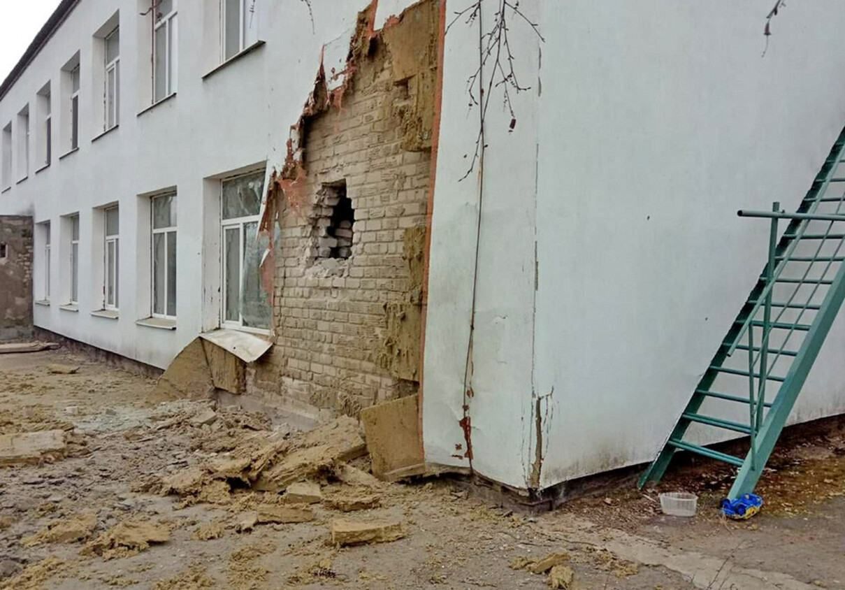 По Сумах ведуть обстріл "Градами" - 24 Канал По Сумах ведуть обстріл "Градами" - 24 Канал