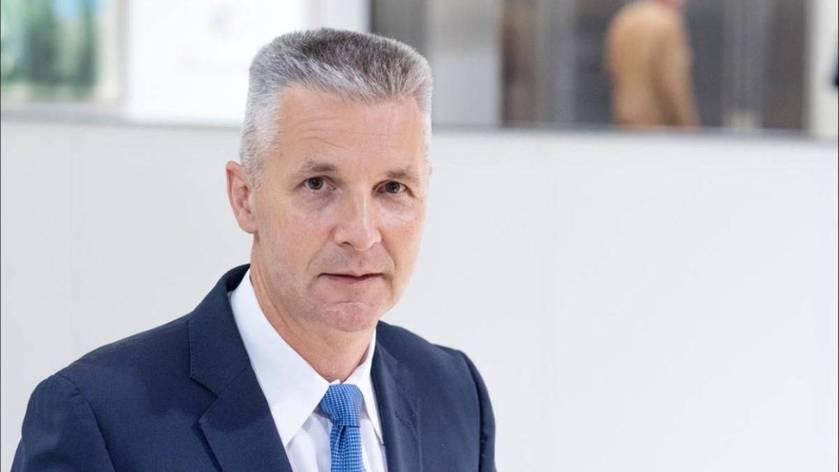 Глава Минобороны Латвии предложил давать убежище россиянам, которые сложат оружие и сдадутся Глава Минобороны Латвии предложил давать убежище россиянам, которые сложат оружие и сдадутся