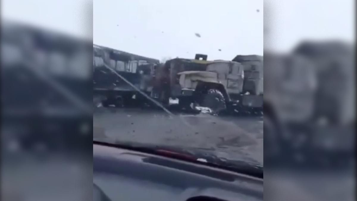 ЗСУ вщент знищили ще одну колону окупантів під Харковом - 24 Канал ЗСУ вщент знищили ще одну колону окупантів під Харковом - 24 Канал