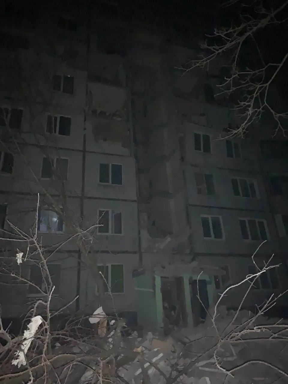 У Салтівці під вогонь потрапив у житловий будинок У Салтівці під вогонь потрапив у житловий будинок