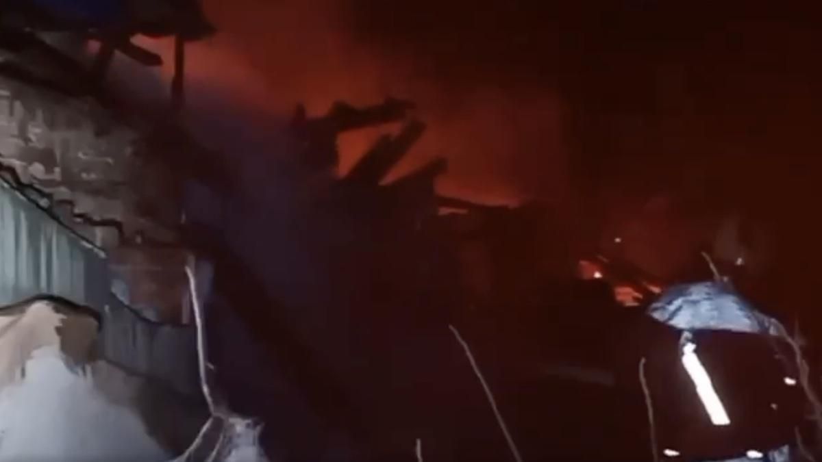 У Сумах через ворожий обстріл загинув цивільний - 24 Канал У Сумах через ворожий обстріл загинув цивільний - 24 Канал