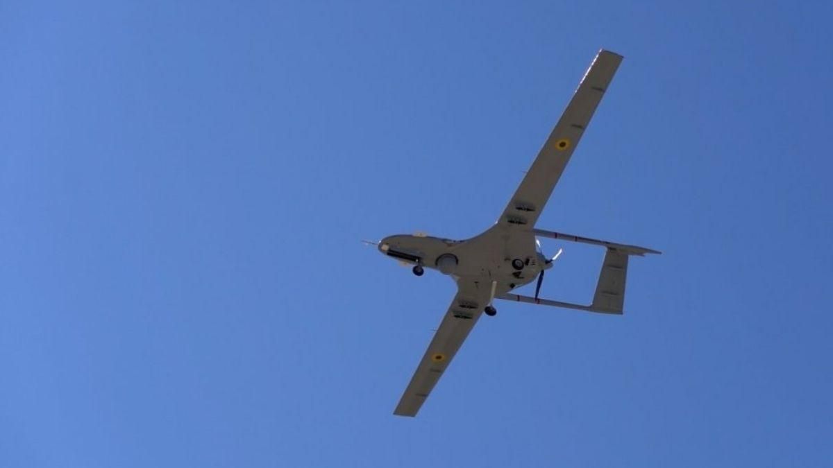 Экипаж Bayraktar сжег вражеский железнодорожный эшелон Экипаж Bayraktar сжег вражеский железнодорожный эшелон