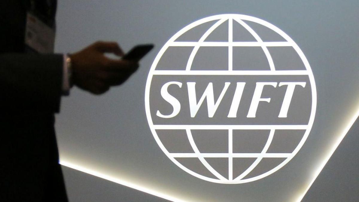 В SWIFT готовы выполнить решение ЕС по санкциям против российских банков В SWIFT готовы выполнить решение ЕС по санкциям против российских банков