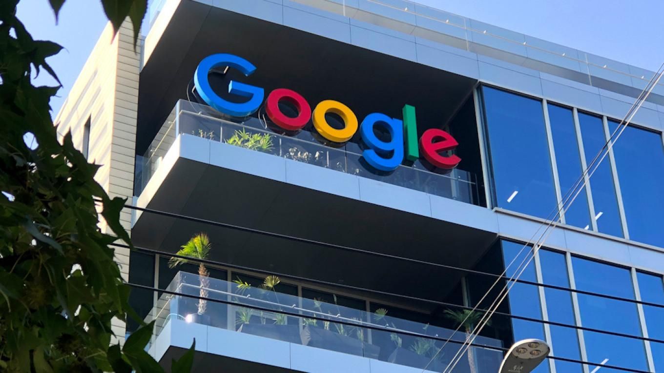 Google останавливает монетизацию российских государственных СМИ
