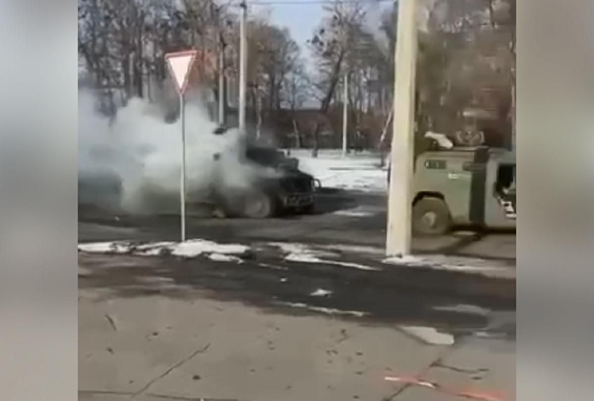 В Харькове разбили еще одну колонну российских оккупантов В Харькове разбили еще одну колонну российских оккупантов