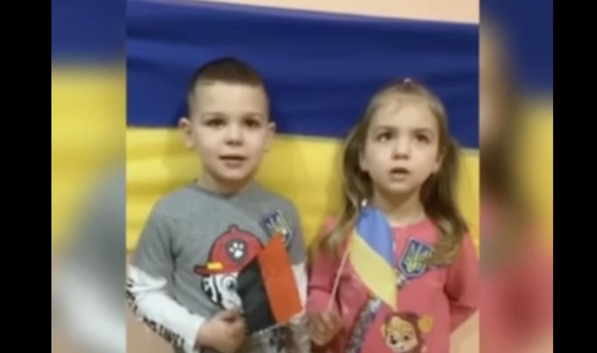 Українські діти просять Путіна зупинити війну: щемливе відео - 24 Канал