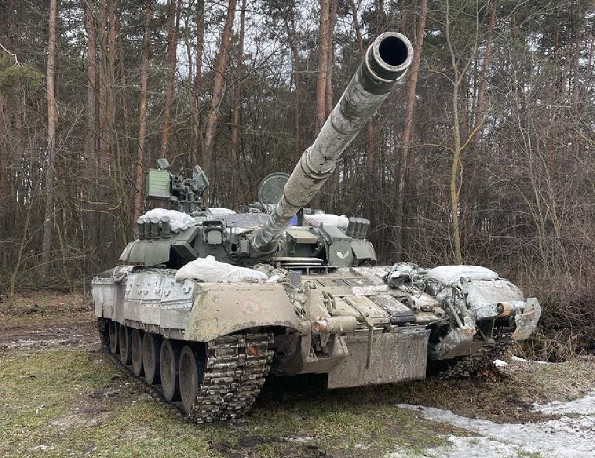 На півночі Полтавщині ворог тікає та залишає техніку - 24 Канал На півночі Полтавщині ворог тікає та залишає техніку - 24 Канал