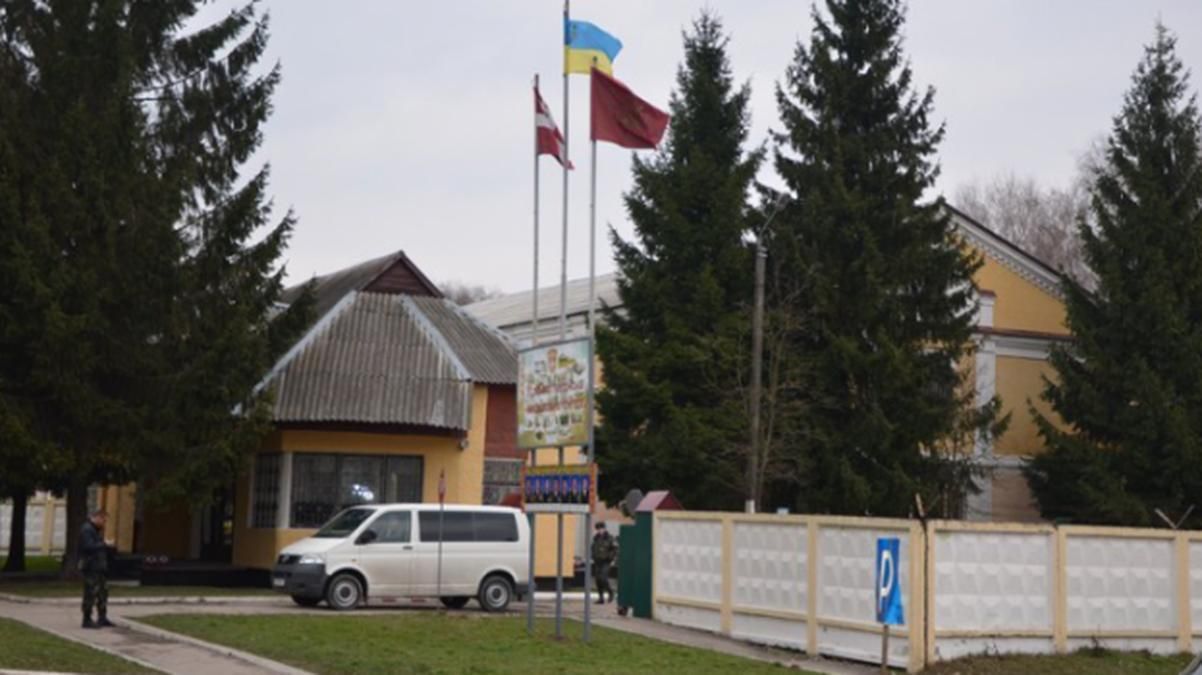 Россияне из Беларуси обстреляли воинскую часть на Волыни, – глава ОГА Россияне из Беларуси обстреляли воинскую часть на Волыни, – глава ОГА