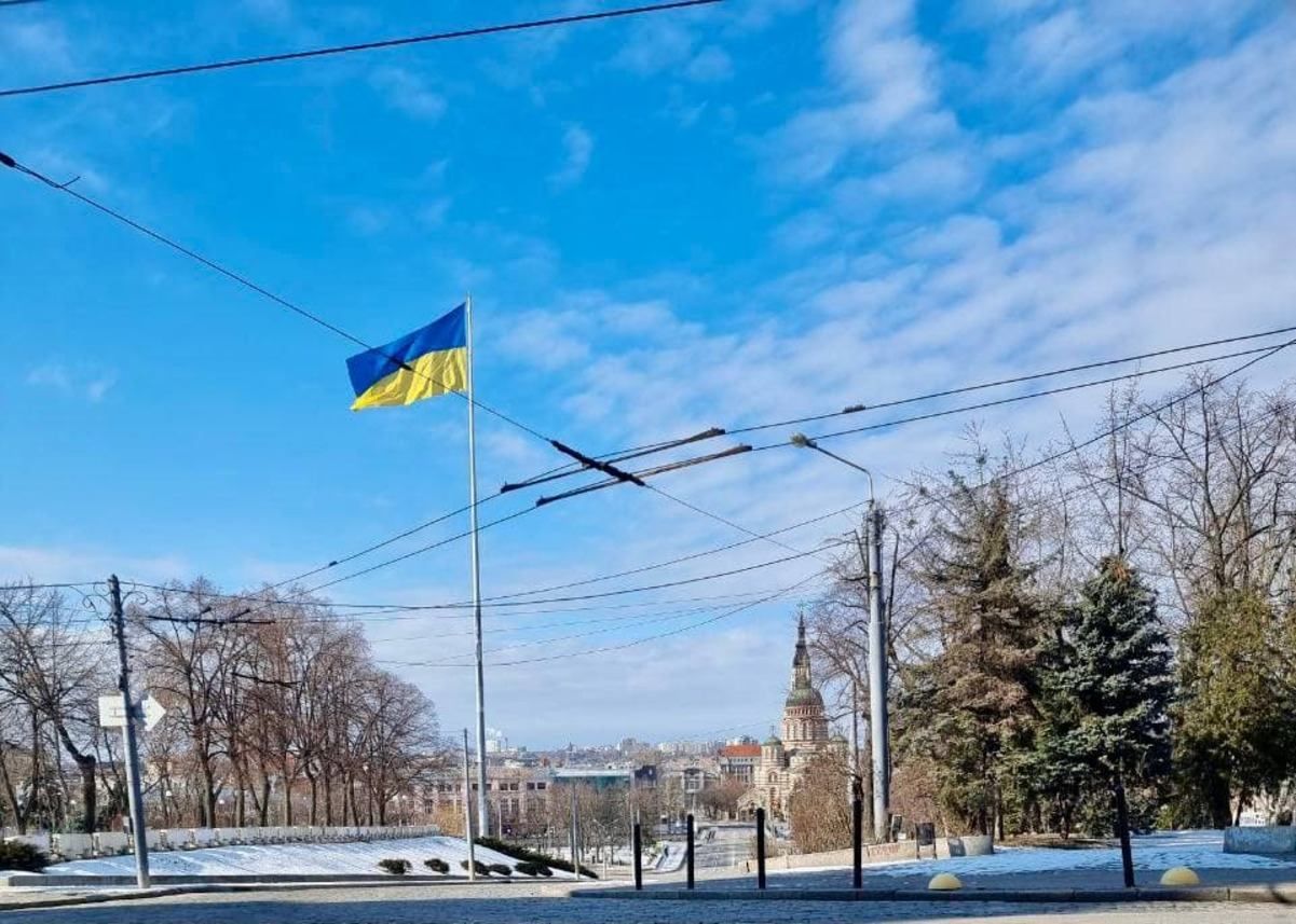Ворог деморалізований, на адмінбудівлях українські прапори: Чугуїв під контролем ЗСУ - 24 Канал